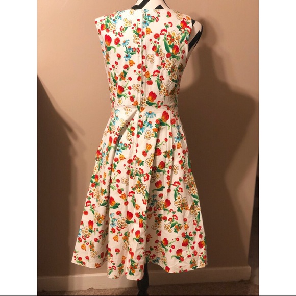 Layla Red Tulip Dress - Picture 4 of 5